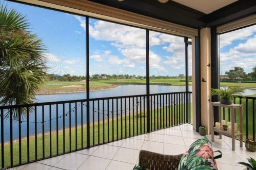 8629 Champions Pt, Naples, FL 34113-3072