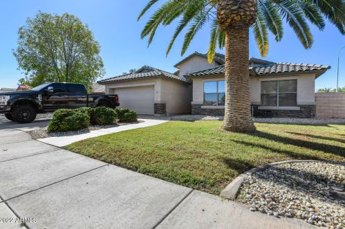 860 Lafayette Dr, Chandler, AZ 85225-2366