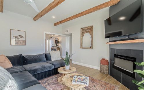 6601 Thunderbird Rd, Scottsdale, AZ 85254-3979
