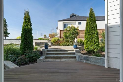 3736 Woodbourne Pl, Santa Rosa CA  95403-0941 exterior