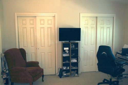 11 Elm Ter, Flemington NJ  08822-3169 exterior