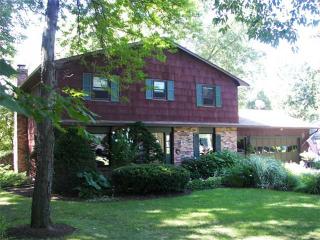 1180 Imperial Dr, Webster, NY 14580-9536
