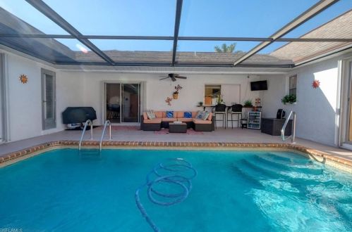 1125 47 Ter, Cape Coral FL  33904-9165 exterior