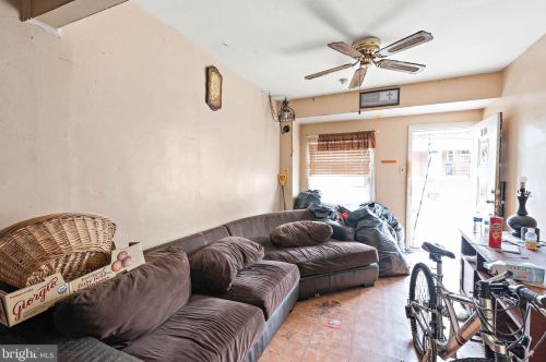 810 Kohn St, Norristown PA  19401-3742 exterior