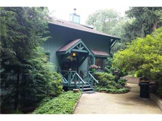 348 Crystal Springs Rd, Bradfordwoods, PA 15015-1336