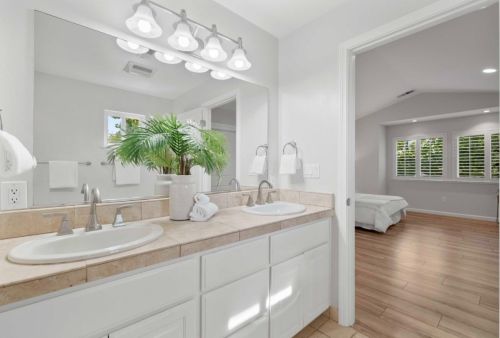 861 Apricot Ave, Campbell CA  95008-3268 exterior