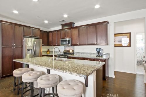 14389 Penn Foster St, Chino CA  91710-1368 exterior