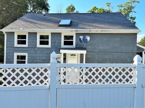 162 Main St, East Hampton CT  06424-1123 exterior