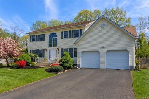 42 Delongis Ct, Sparkill, NY 10976-1245