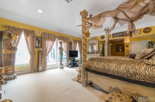 40 Wilson Ave, Morganville NJ  07751-9786 exterior