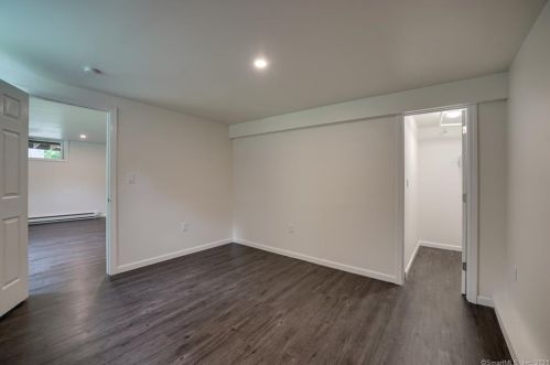 80 Circle Dr, Litchfield CT  06750-1710 exterior