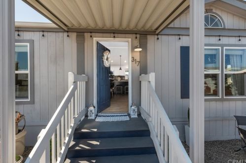 317 Concord Ln, Newport Beach, CA 92660-6161