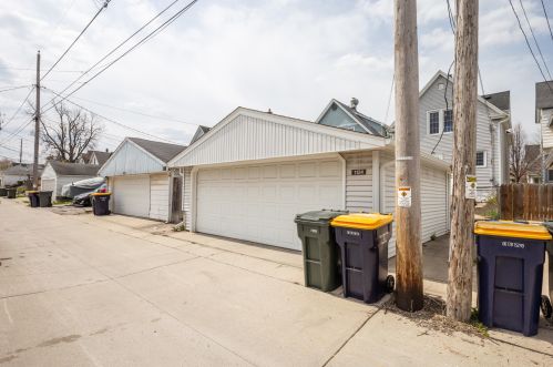 1124 57, Milwaukee WI 53214-3310 exterior