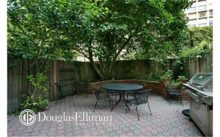163 95th St, New York, NY 10025-6655
