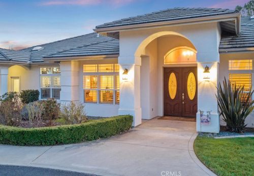 1440 Ridge Rd, Templeton CA  93465-9303 exterior