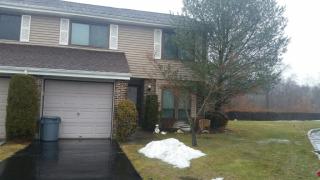 263 Pond View Ln, Smithtown, NY 11787-5206