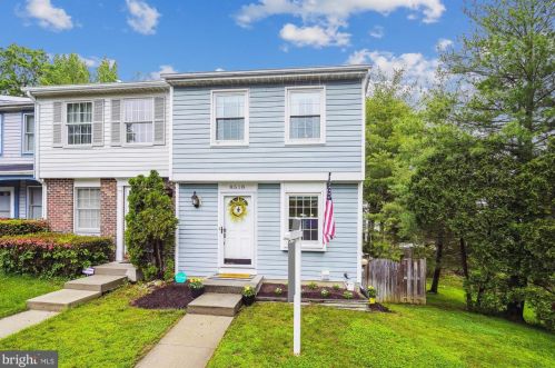 8518 Blue Rock Ln, Lorton VA  22079-3062 exterior