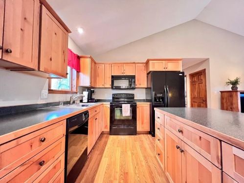 15850 Kadlec Rd, Lco Commercial Cent, WI 54843-2506