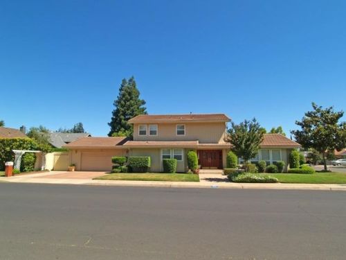 921 Sylvan Mdw Dr, Modesto CA  95356-2005 exterior