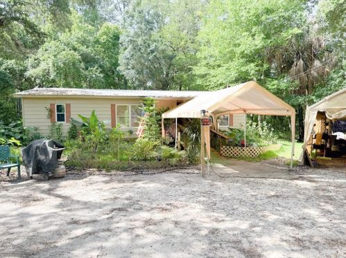 18260 95th Street Rd, Ocklawaha, FL 32179-4506