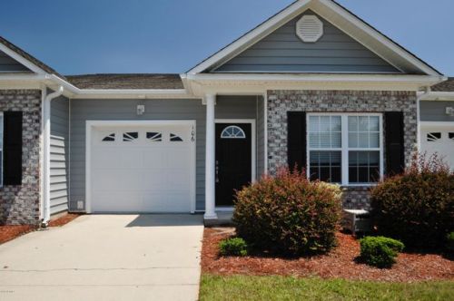 106 Kellerton Ct, Winnabow, NC 28479-5197