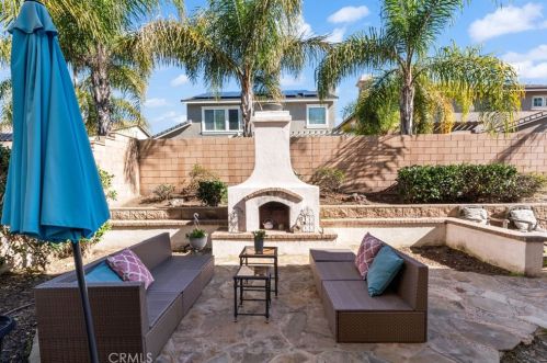 45850 Daviana Way, Temecula CA  92592-4170 exterior