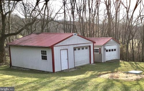 6641 Division Hwy, Beartown, PA 17555-9205