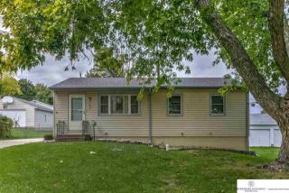 3624 126th St, Omaha, NE 68144-4128