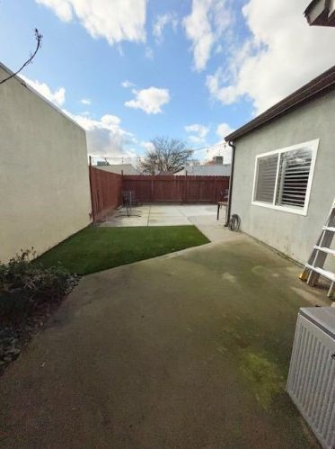 2829 Park Pl, Modesto CA  95350-0243 exterior