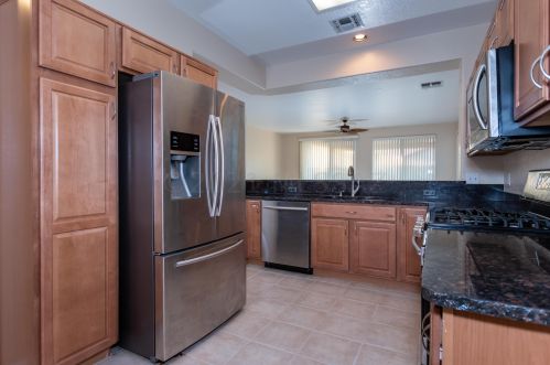 7714 Starry Night Ln, Tucson, AZ 85743-5157