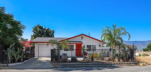 672 Acacia St, Lake Elsinore, CA 92530-4214