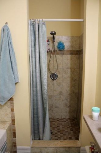 709 Connecticut Ln, Lehigh Acres FL 33936-7803 exterior