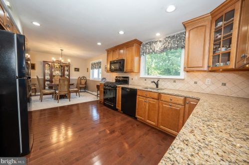 296 Waverly Rd, Southampton PA  18966-3353 exterior