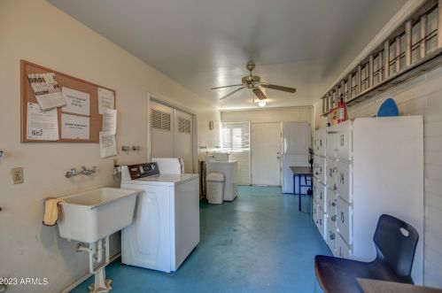 520 Clarendon Ave, Phoenix AZ  85013-3412 exterior
