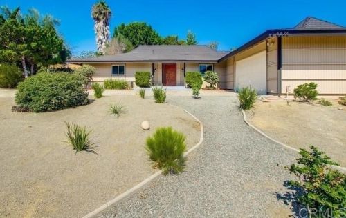 6636 Littler Dr, San Diego, CA 92119-2436