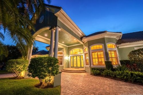 222 Lake Rush Ct, Palm City, FL 34990-7622