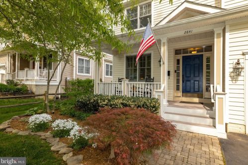 2841 Monroe St, Falls Church, VA 22042-2006