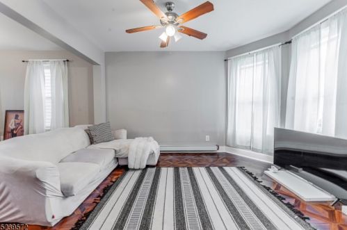 222 Maple Ave, East Orange NJ  07017-4504 exterior