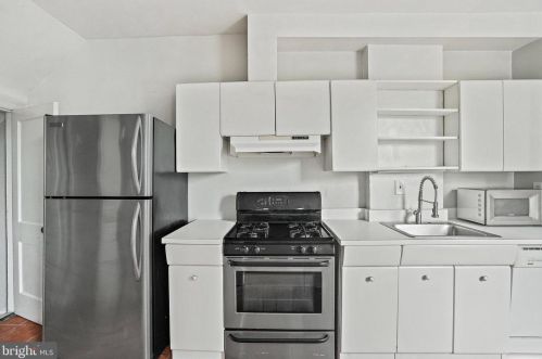 512 Taylor St, Washington DC 20011-5915 exterior