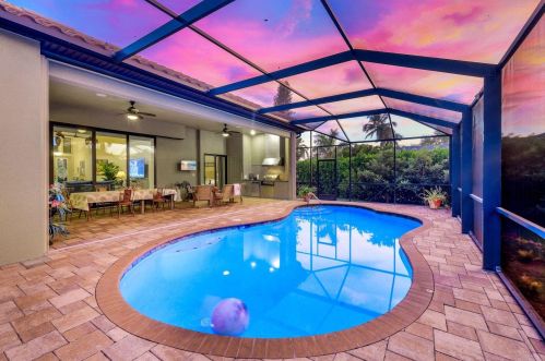 616 Somerset Ct, Marco Island FL  34145-2450 exterior