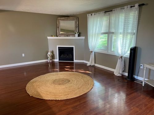 5028 Windover Dr, Pittsburgh, PA 15205-9601