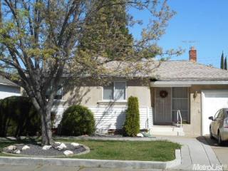5381 Whittier Dr, Sacramento, CA 95820-6640