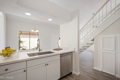 3951 Butler St, Chandler AZ  85226-3866 exterior