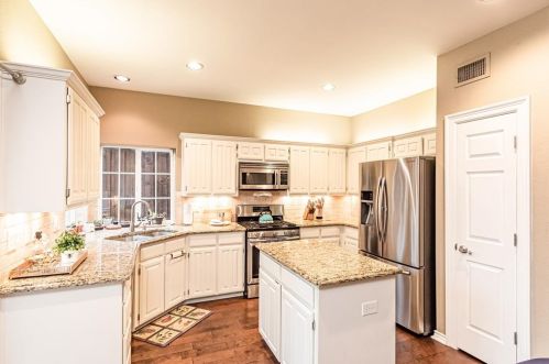 6916 Amethyst Ln, Plano TX  75023-1938 exterior