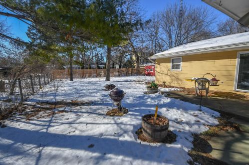 731 Wilson St, Oconomowoc, WI 53066-2907