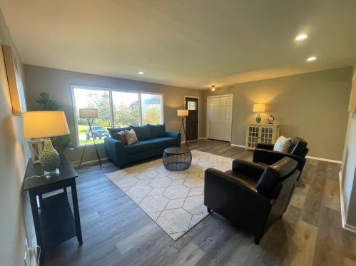 1115 Summit Dr, Waukesha WI  53186-5435 exterior