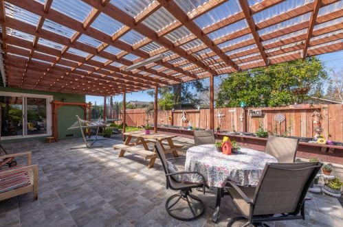 1412 Cottonwood St, Woodland CA  95695-5167 exterior