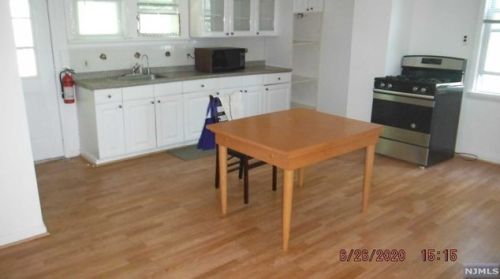 114 Hackensack Ave, Ridgefield Park NJ  07660-1435 exterior