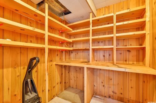 1096 Cambridge Rd, West Kaysville UT  84037-1305 exterior