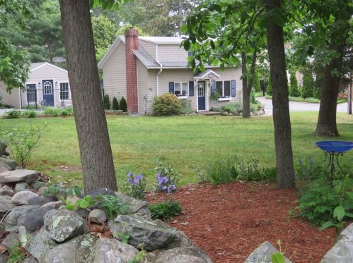 97 Duck Cove Rd, North Kingstown, RI 02852-6240